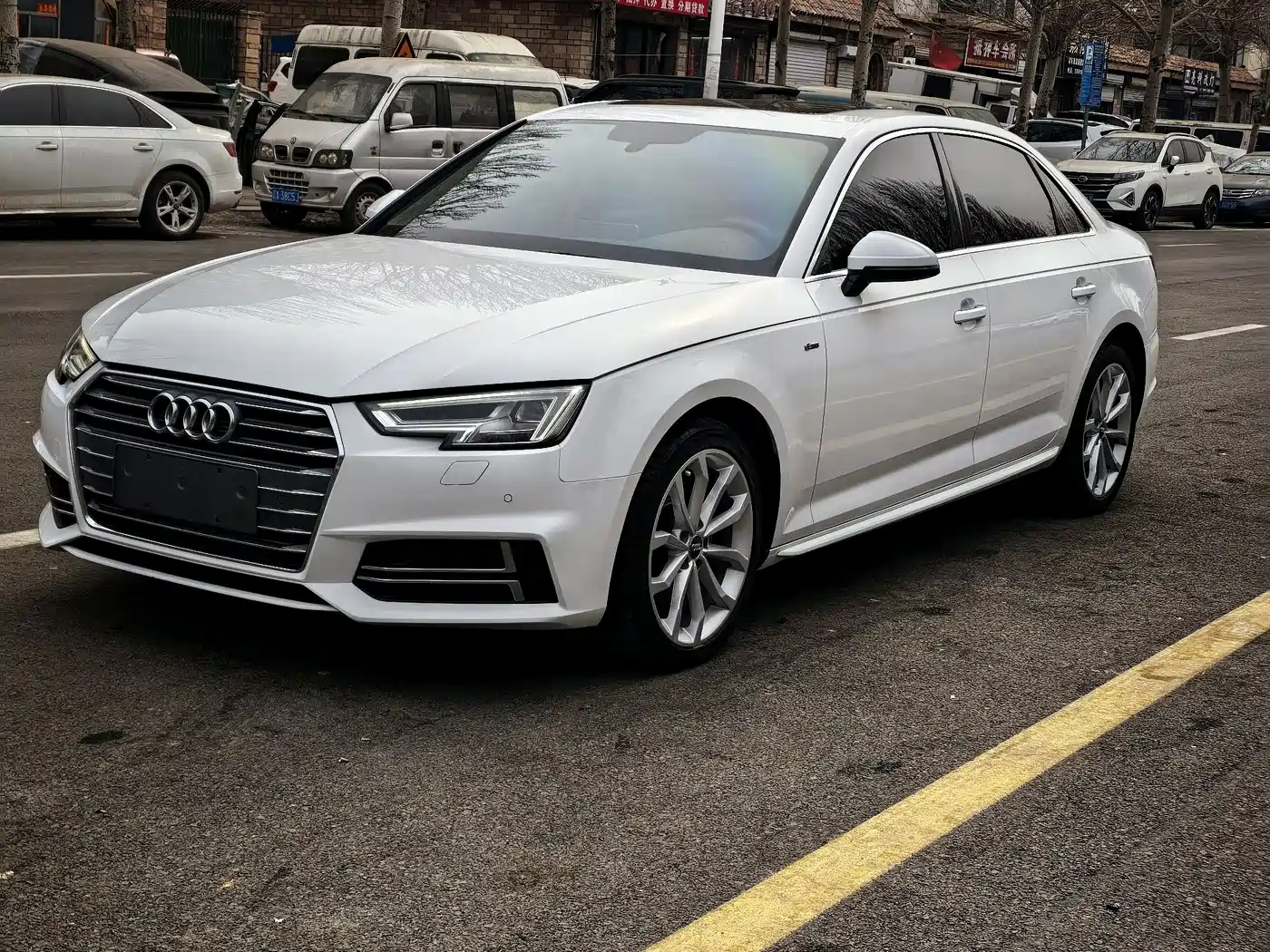 Audi A4L 2018 30th Anniversary 40 TFSI Fashion