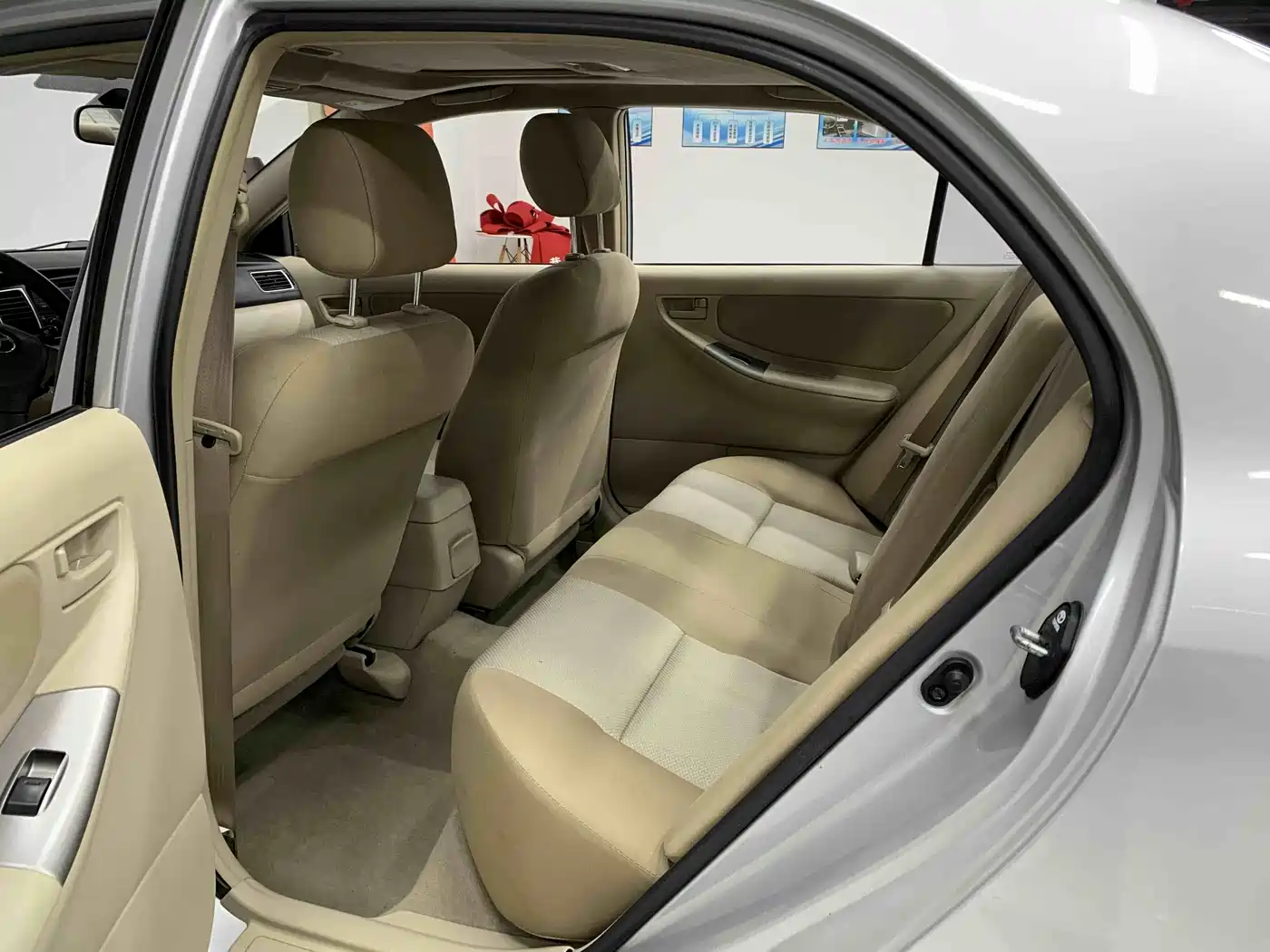 Toyota Corolla 2013 1.6L Manual Excellence Edition фото 8