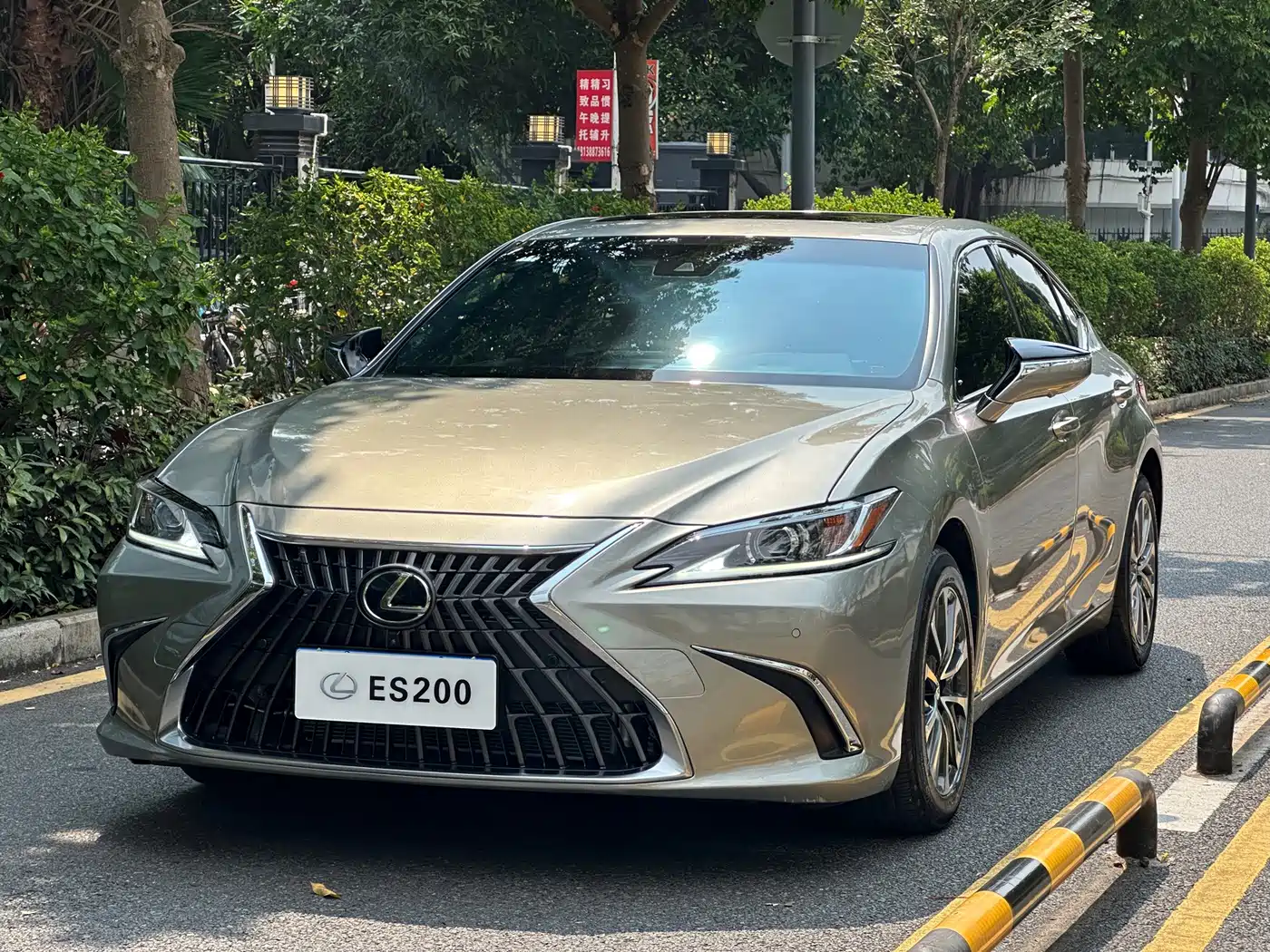 Lexus ES 2024 — пригон из Китая