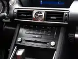 Фото 17 - Lexus IS