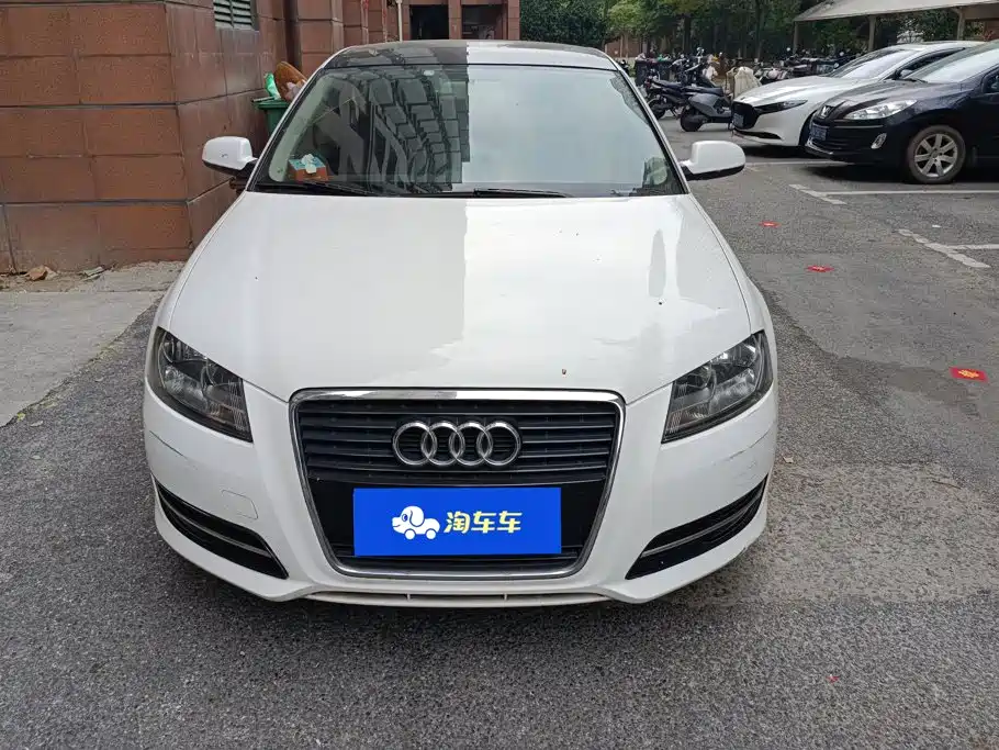 Photo 2 - Audi A3 (Import)