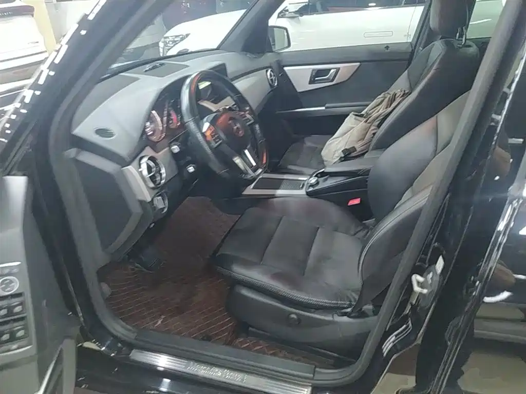 Mercedes-Benz GLK-Class 2015 GLK 260 4MATIC Dynamic Ultimate Edition фото 15