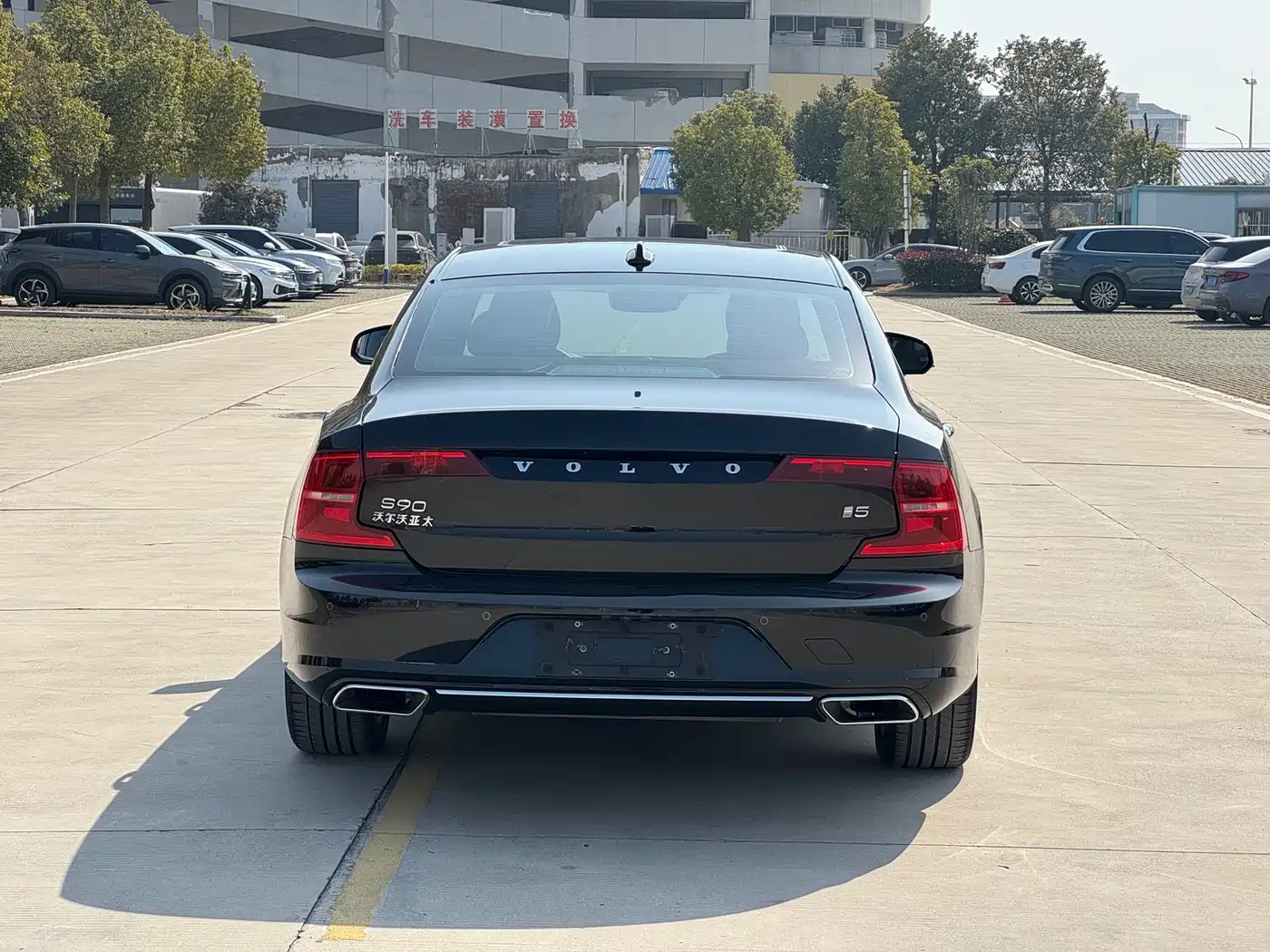 Volvo S90 2020 T5 Momentum Luxury Edition фото 5