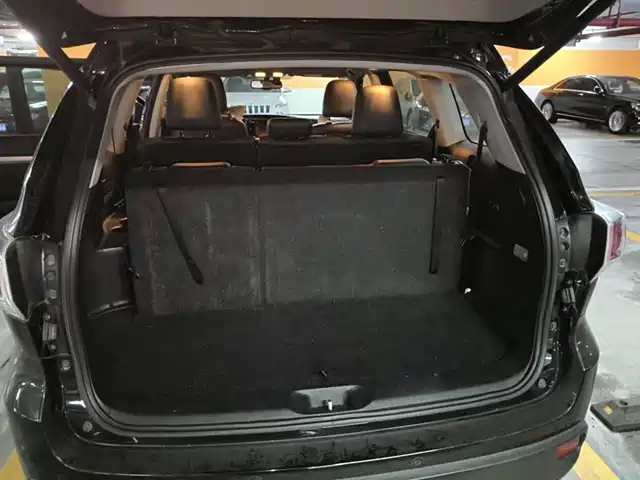 Toyota Highlander 2017 2.0T 4WD Premium 7-Seater — фото 5