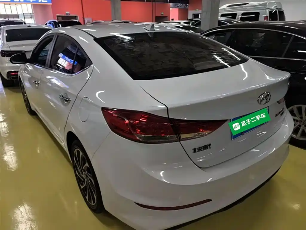 Hyundai Elantra 2020 1.4T DCT Dynamic·Vitality фото 5