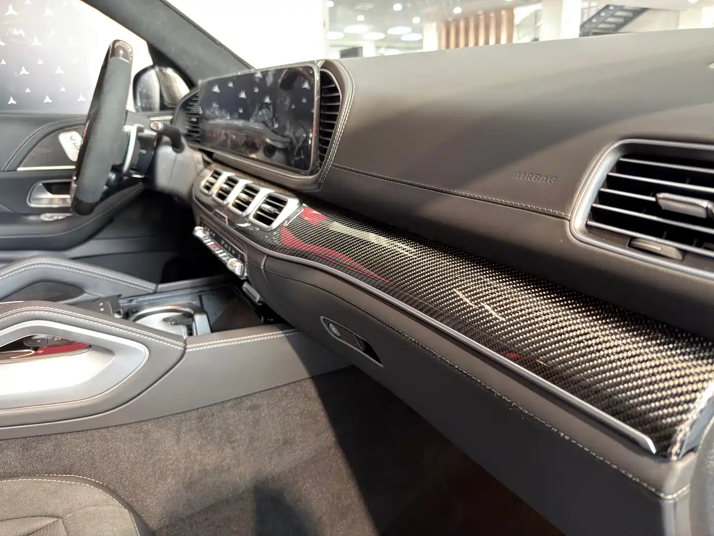 MERCEDES-BENZ GLS AMG