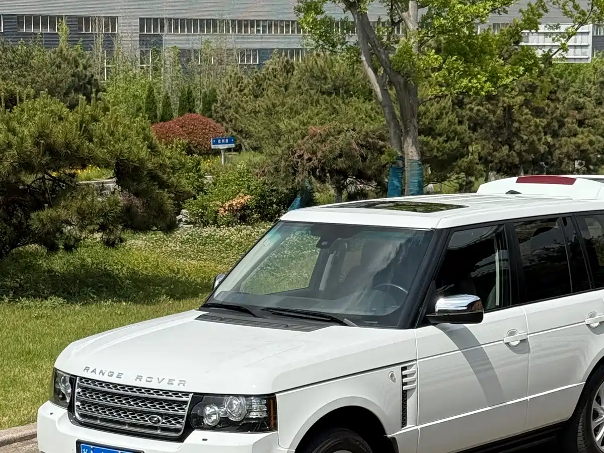 Land Rover Range Rover 2012 4.4 TDV8 фото 39