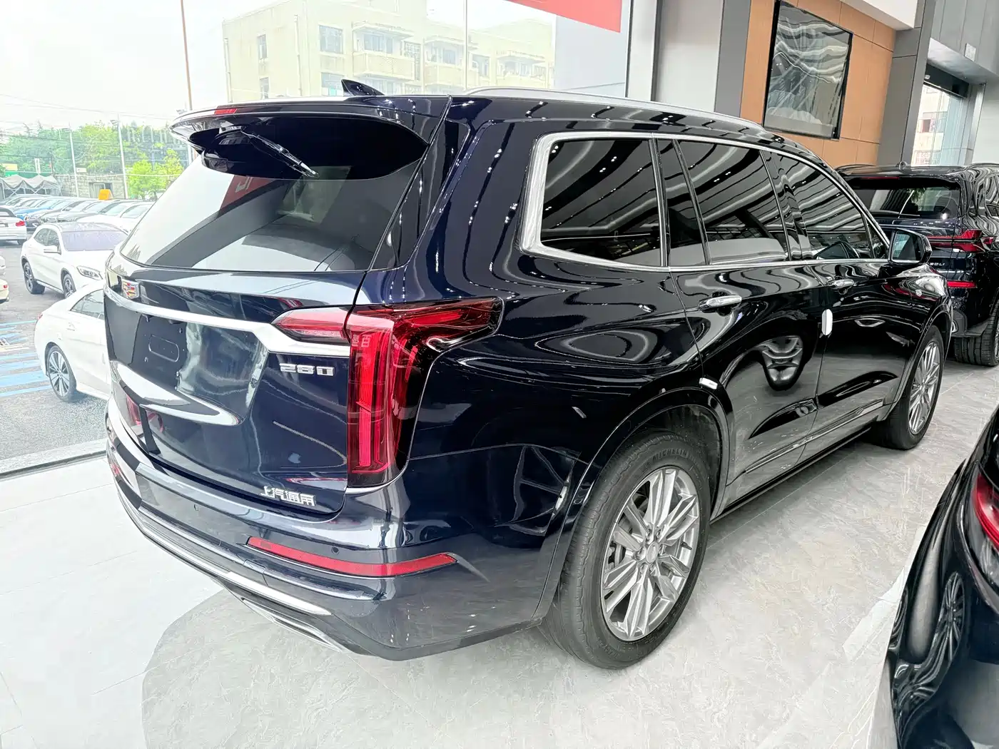 Cadillac XT6 2021 2.0T 6-Seater 2WD Luxury Edition фото 8