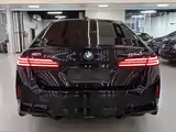 Photo 8 - BMW 5 Series
