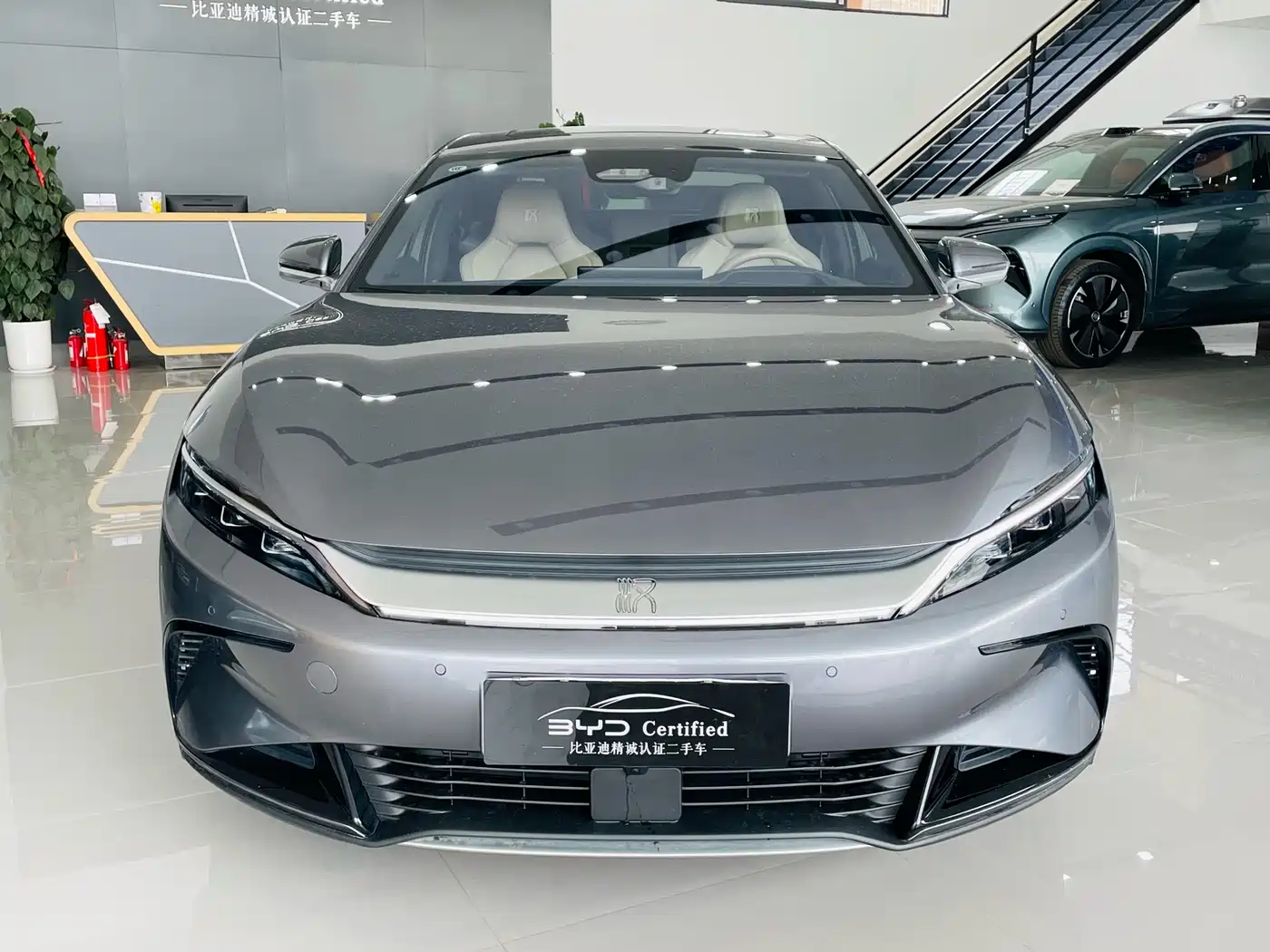 BYD Han 2024 EV Glory Edition 610KM AWD Celestial Eye Smart Driving фото 2