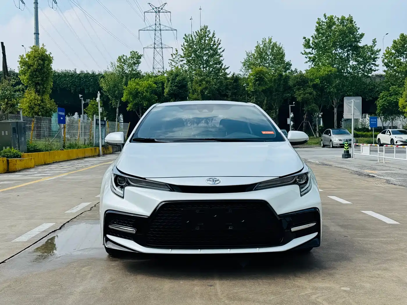 Toyota Levin 2021 185T CVT Sport Edition фото 2