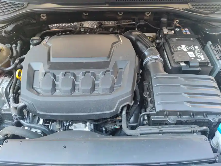 Photo 10 - Volkswagen Passat