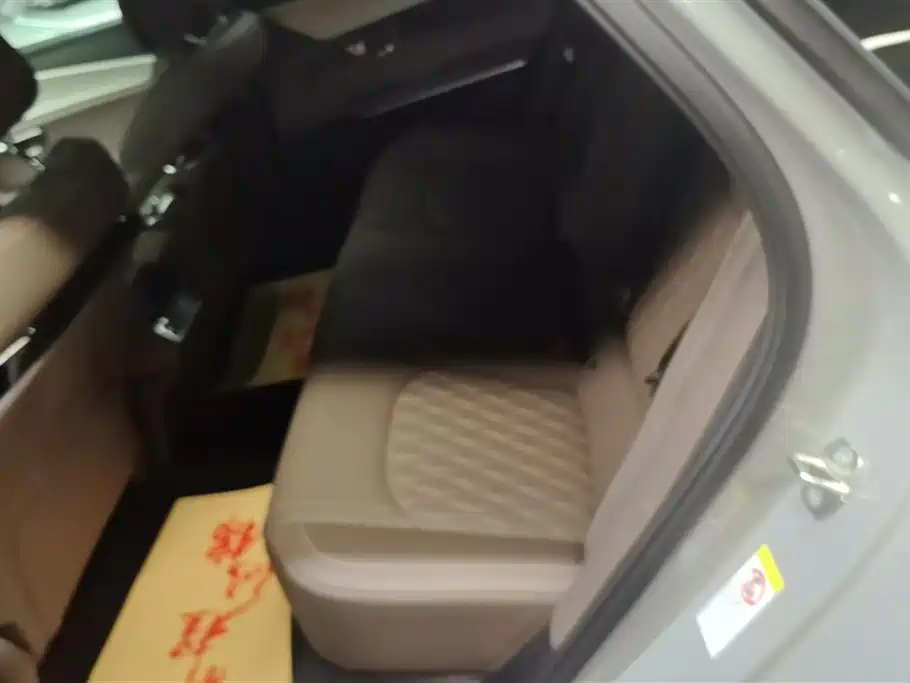BYD Han 2025 DM-i Smart Driving Edition 125KM Honor фото 11