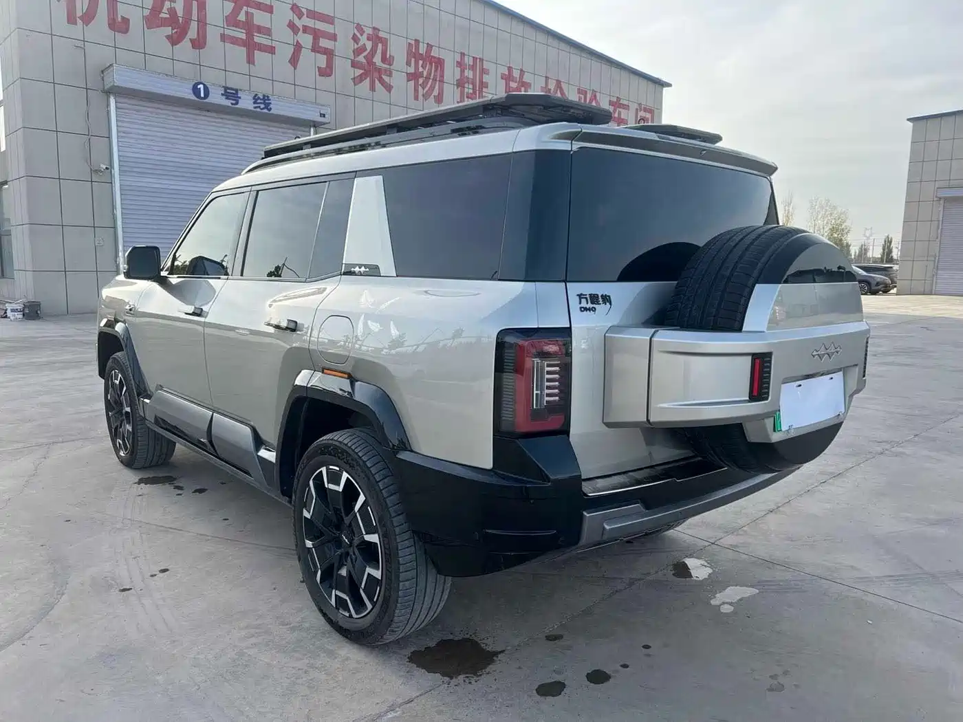 Fang Cheng Bao Leopard 8 2025 2025 Zhiyong Flagship 7-Seater