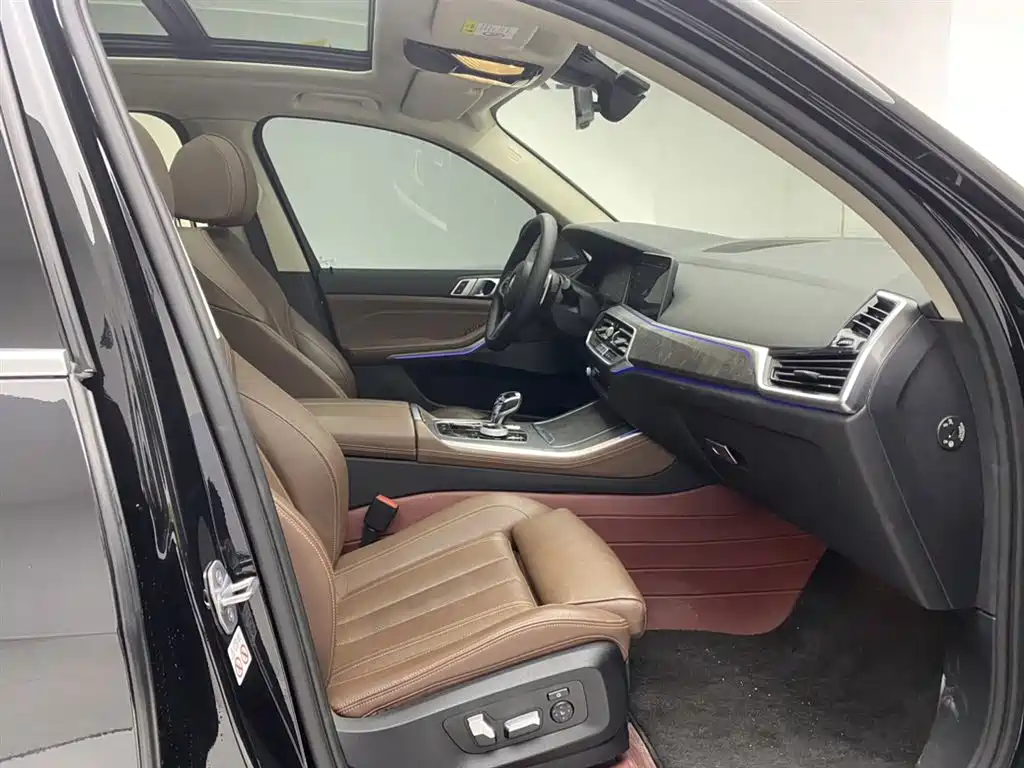 BMW X5 (Import) 2019 xDrive40i M Sport Package фото 18