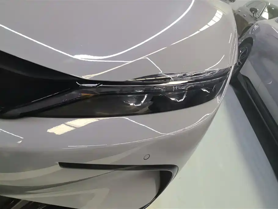 BYD Han 2025 DM-i Smart Driving Edition 125KM Honor фото 5