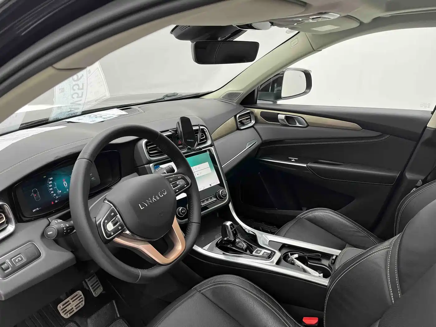 Lynk & Co 01 2017 2.0T 2WD Pro Version фото 5