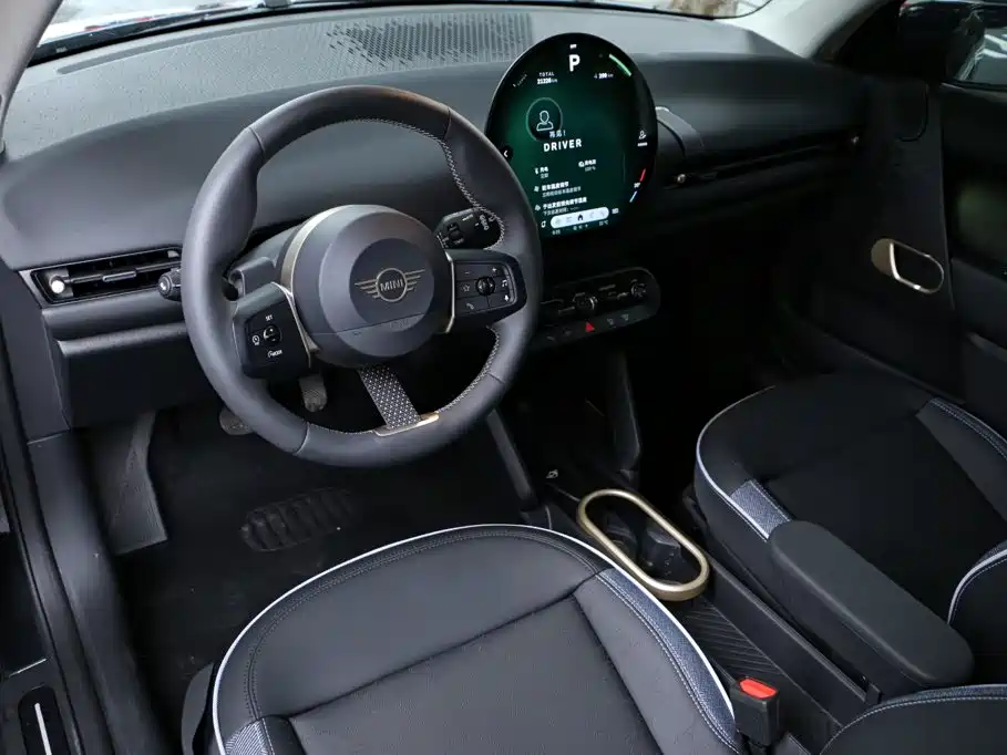 MINI Electric MINI COOPER 2025 2024 456km COOPER E Classic