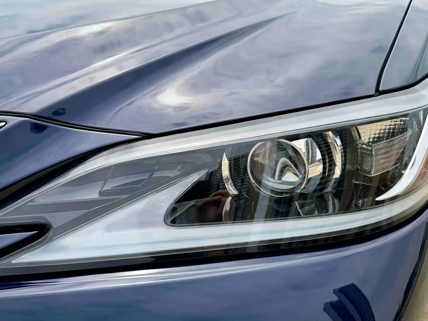 Lexus ES 2020 Model 300h Excellence Edition фото 4