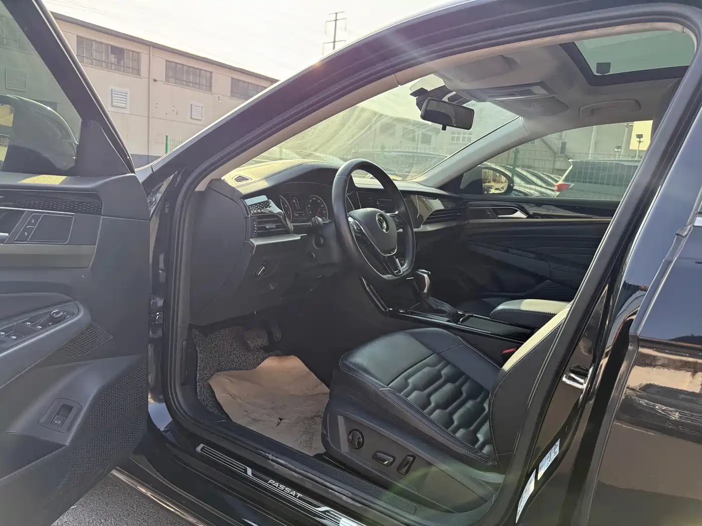 Volkswagen Passat 2021 Model 330TSI Elite Edition фото 11