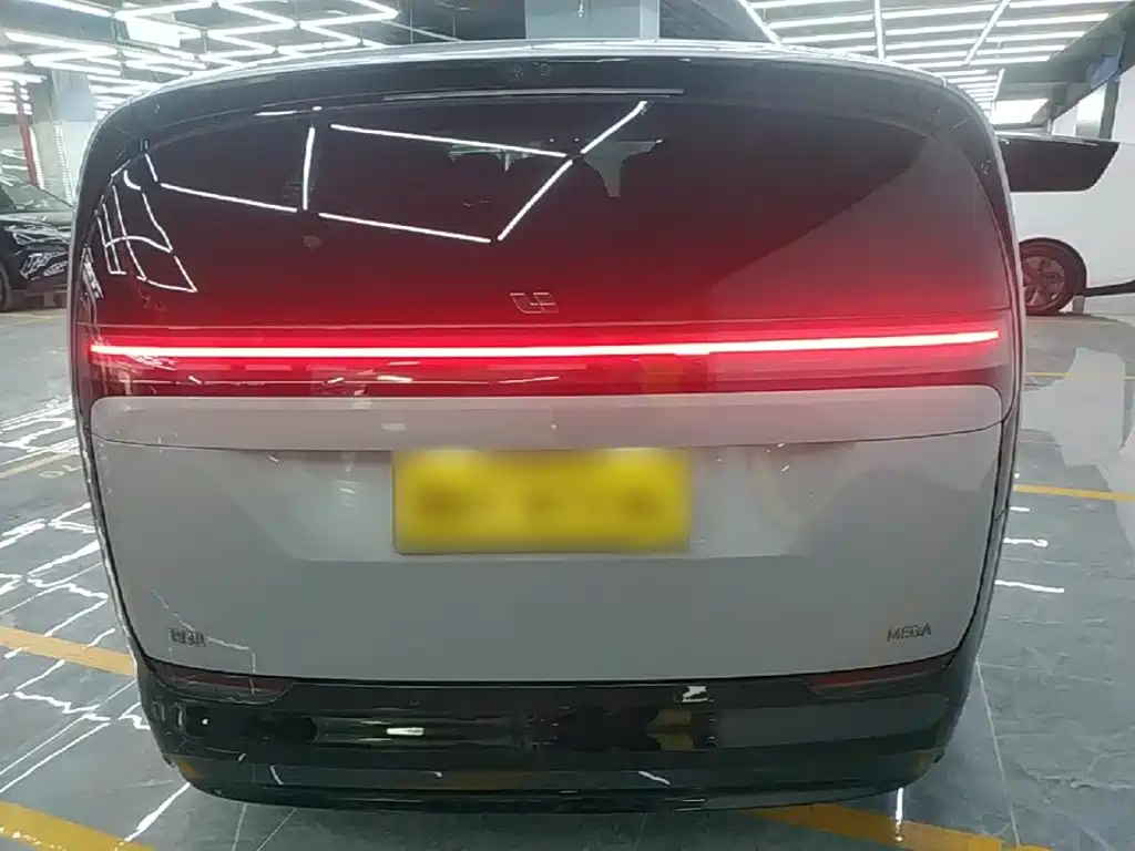 Li Auto MEGA 2024 2024 Ultra