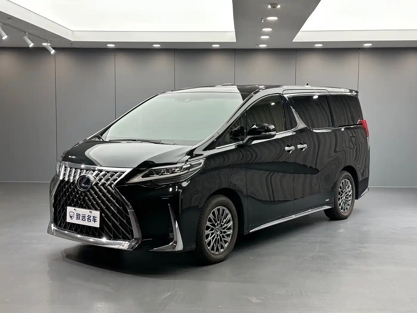 Lexus LM 2021 2020 300h Seven-Seater Elegance Edition