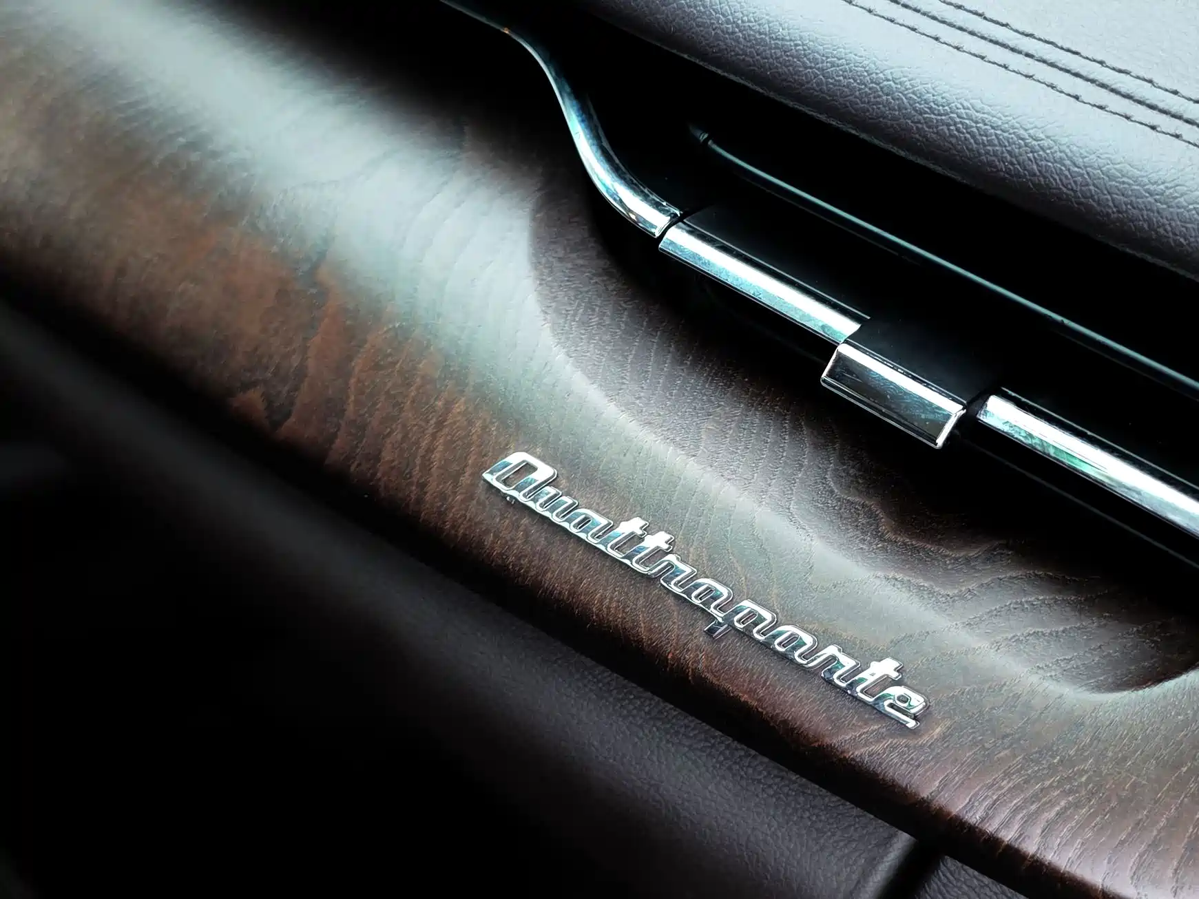 Photo 15 - Maserati Quattroporte