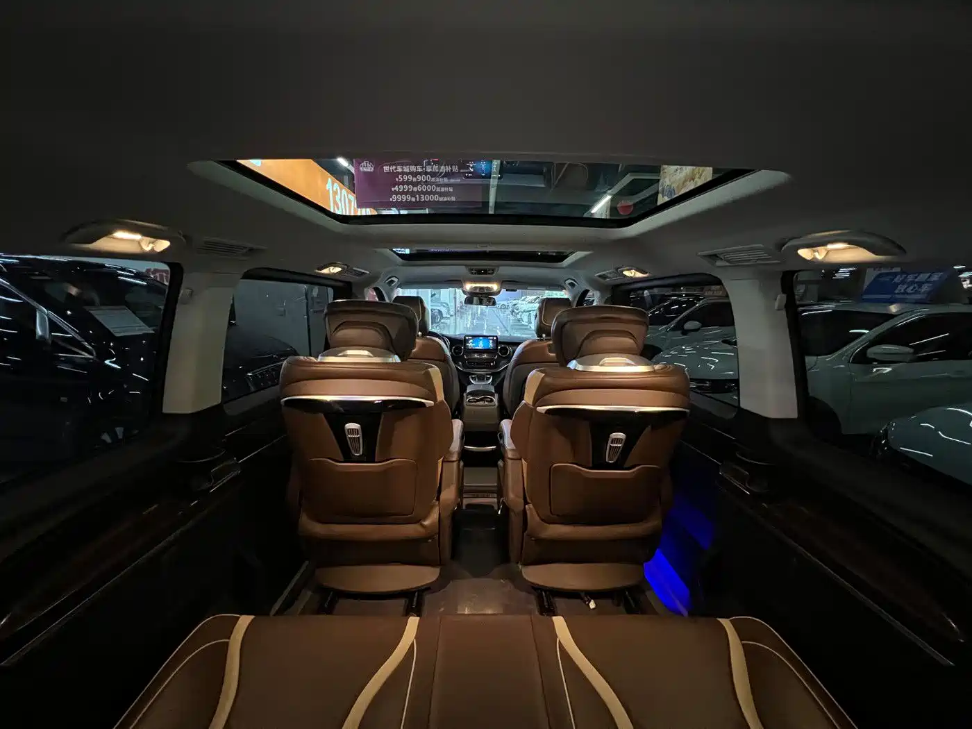 Mercedes-Benz V-Class 2021 V 260 Pilot Edition фото 18