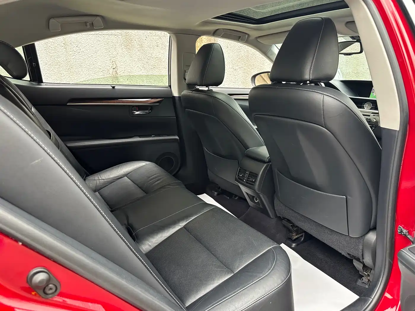 Lexus ES 2014 250 Elegance Edition фото 24