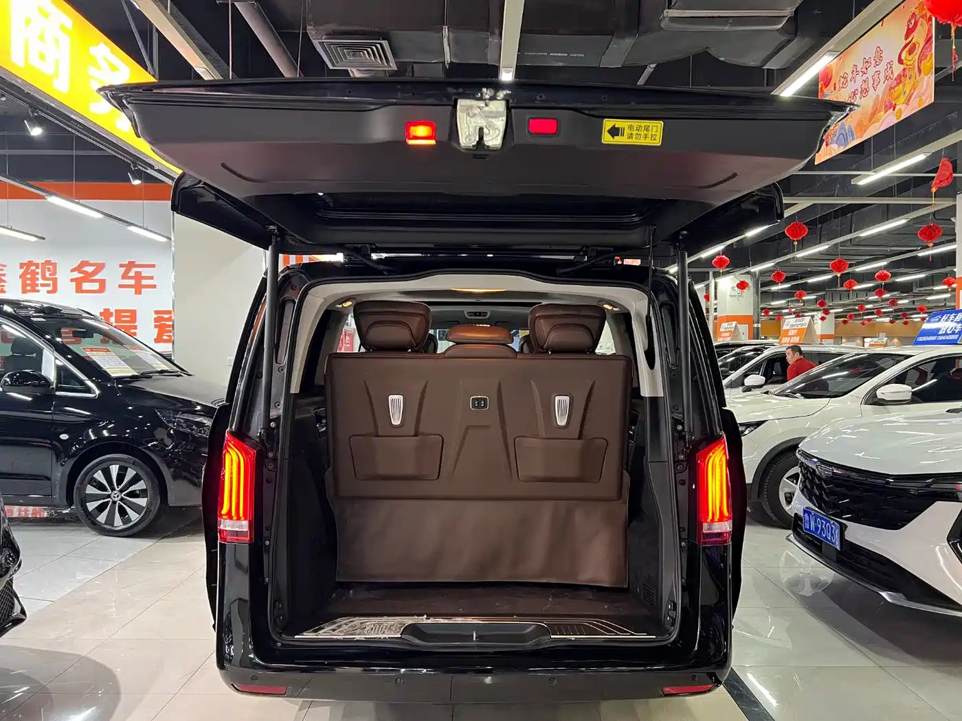 Mercedes-Benz V-Class 2021 V 260 Pilot Edition фото 19