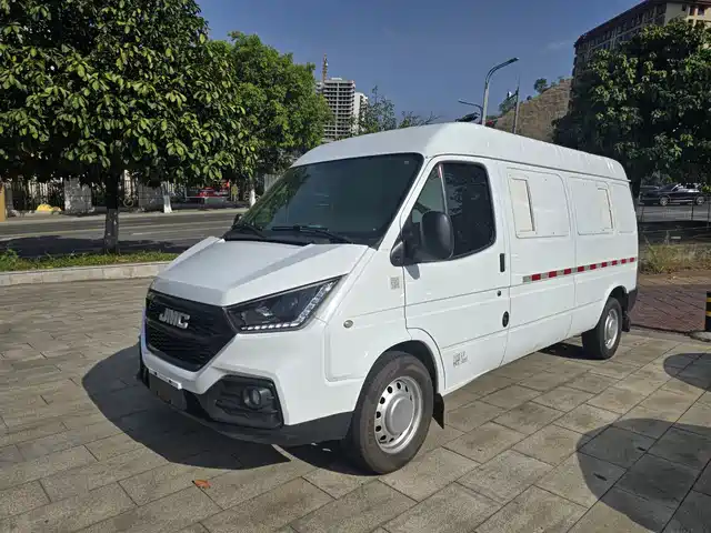 Jiangling Tesun 2021 Model 2.8T Space King Taurus Edition Long Wheelbase Medium-High Roof Single Rear Tire 3-Seater Diesel China VI JX493