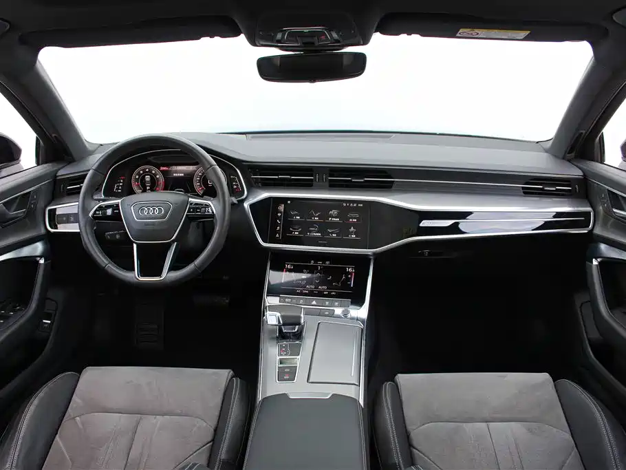 Audi A6L 2021 40 TFSI Luxury Sport фото 11