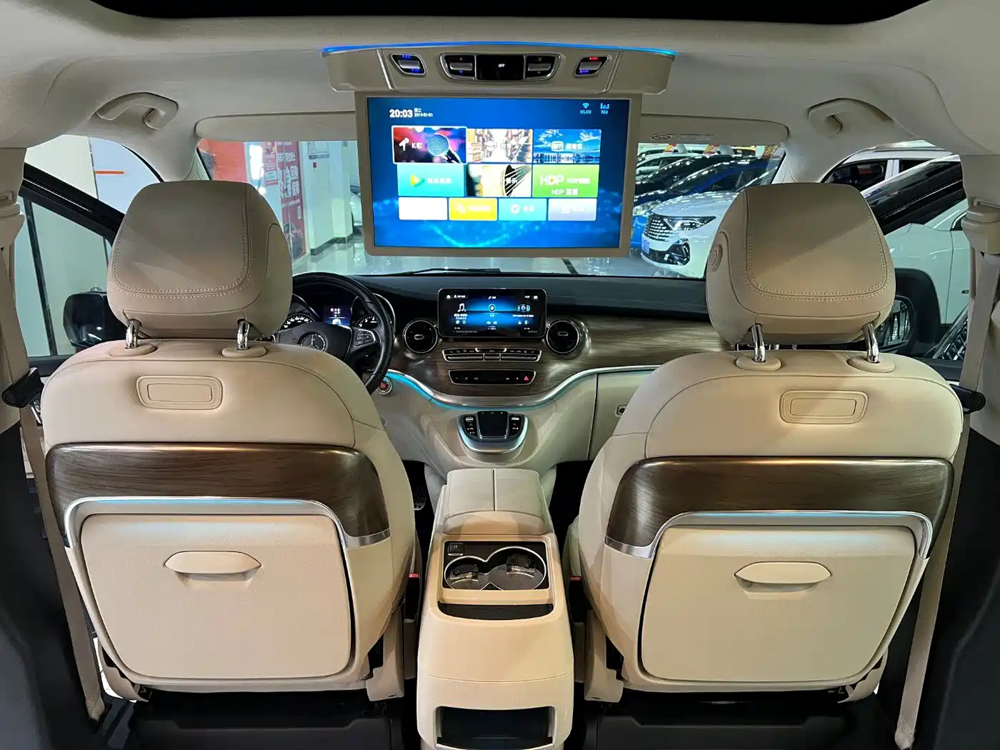 Mercedes-Benz V-Class 2022 V 260 L Long Wheelbase Luxury Edition фото 23