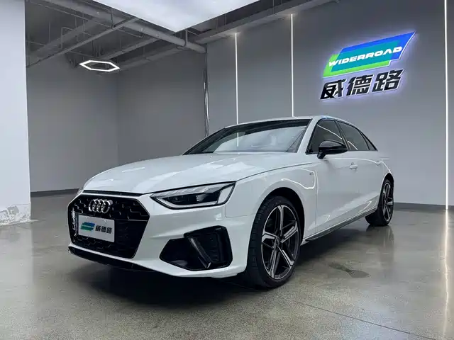 Audi A4L 2024 40 TFSI Luxury Dynamic — фото 1
