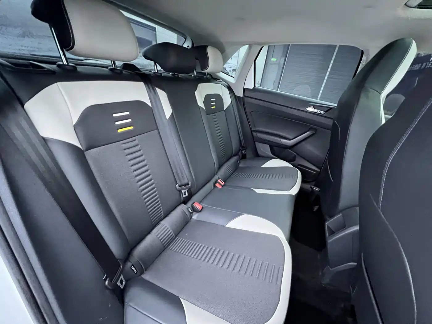 Volkswagen Polo 2021 Plus 1.5L Automatic Colorful Tech Edition фото 14