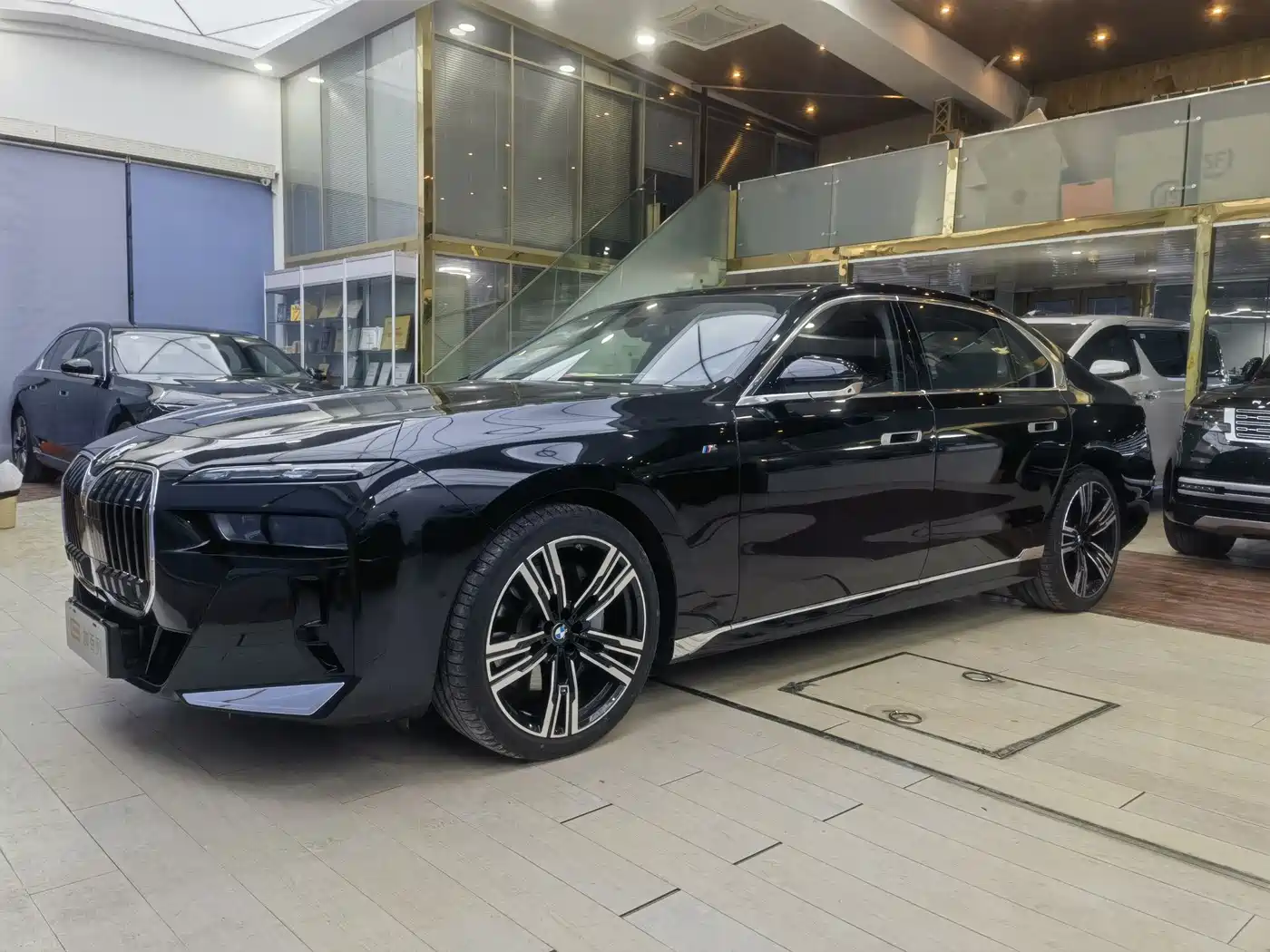 BMW 7 Series 2023 Model 740Li Leading M Sport Package