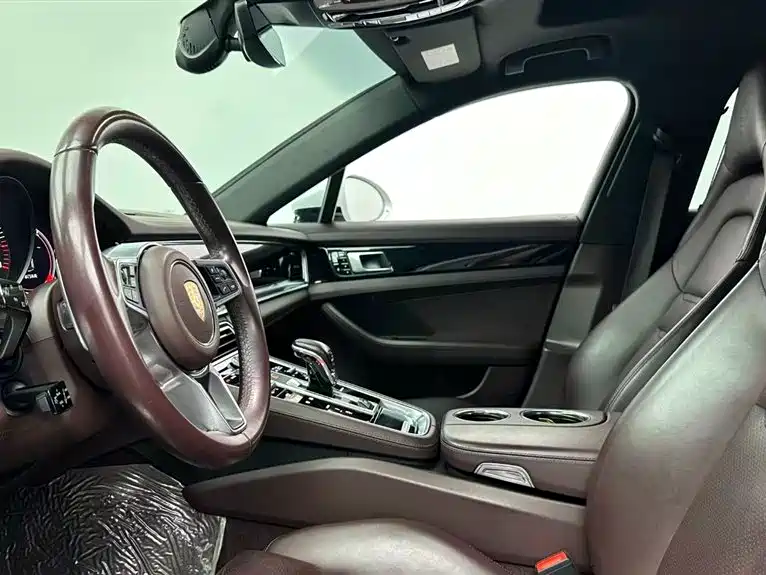 Porsche Panamera 2017 Panamera 4 Executive Long Wheelbase 3.0T фото 9