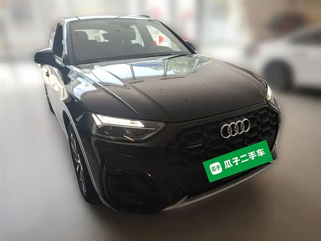 Audi Q5L 2024 Model 40 TFSI Luxury Dynamic фото 7