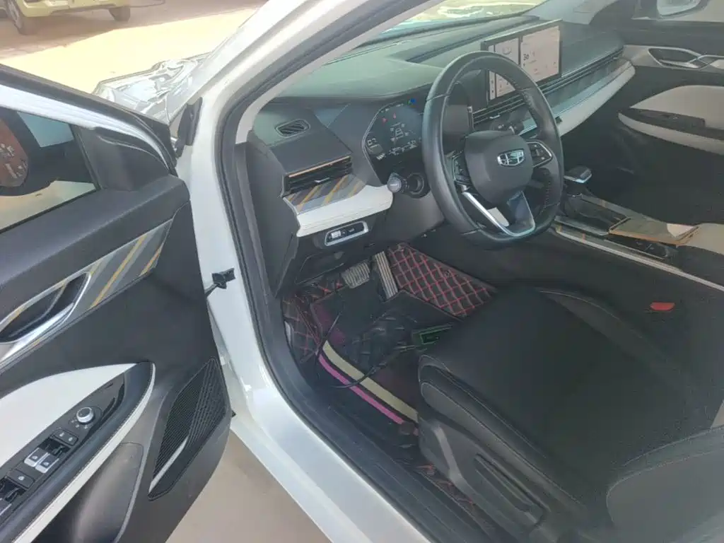 Geely Emgrand L 2022 2022 1.4T CVT Flagship