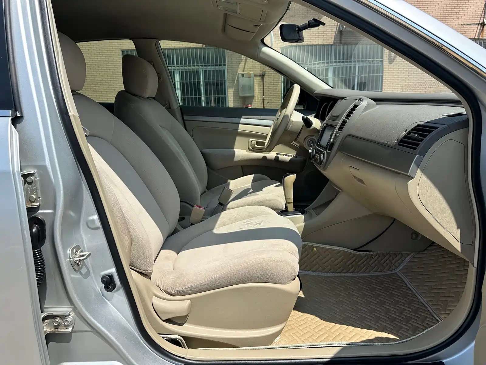 Фото 13 - Nissan Sylphy