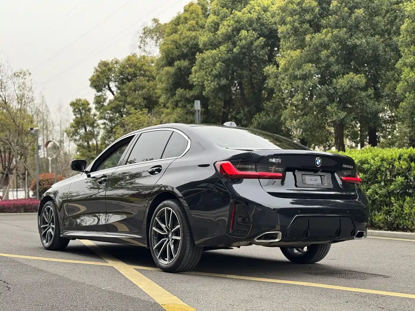 BMW 3 Series 2025 325Li M Sport Package фото 9