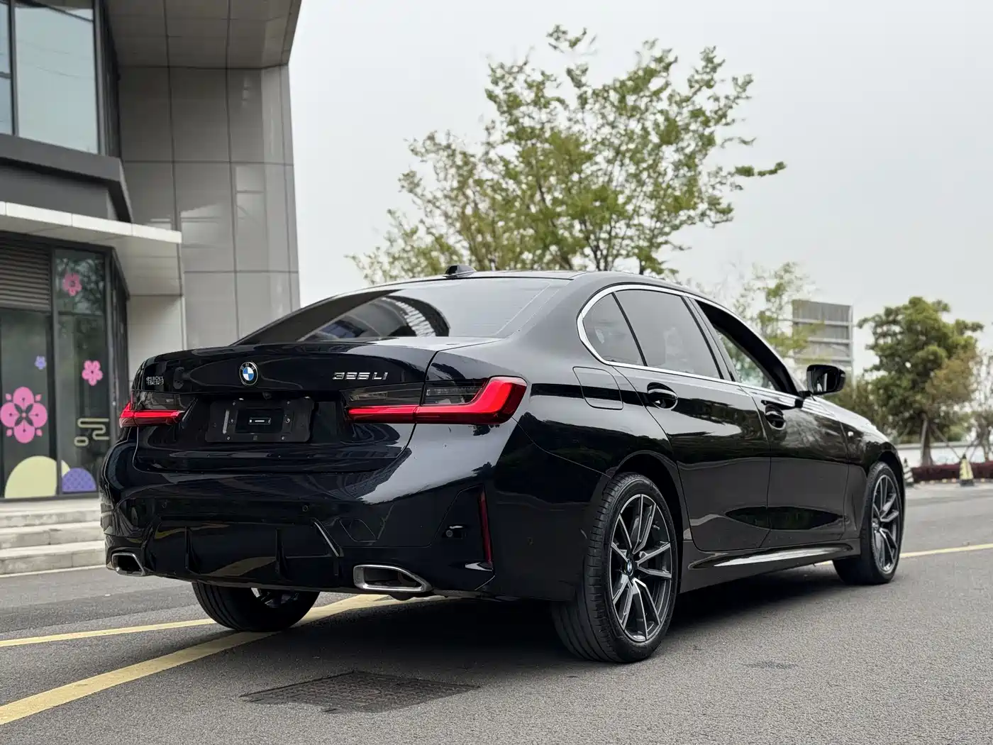 BMW 3 Series 2025 325Li M Sport Package фото 12
