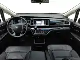 Photo 5 - Honda Elysion