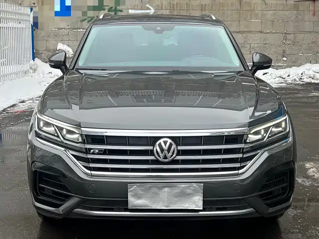 VOLKSWAGEN TOUAREG