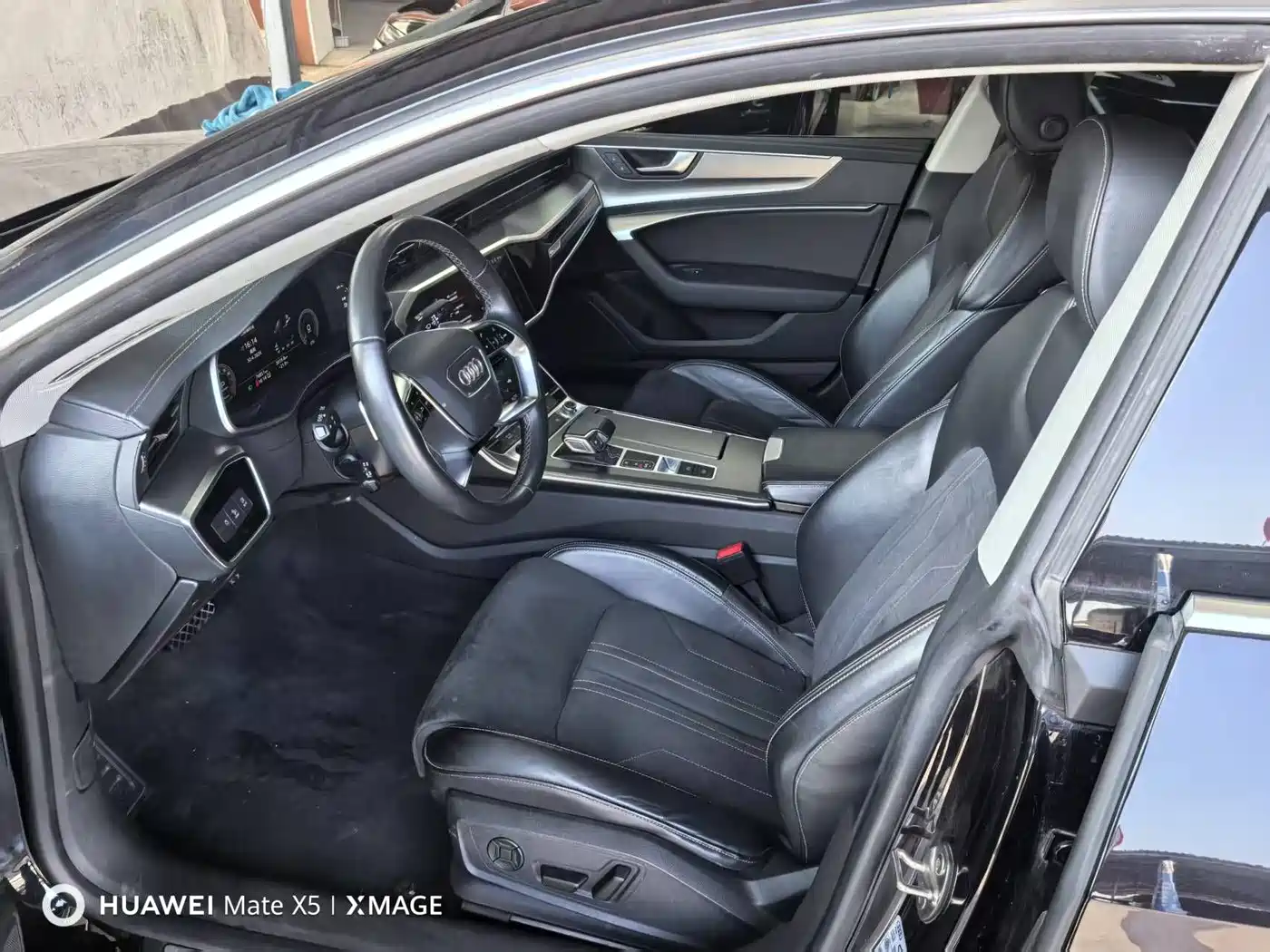 Audi A7L 2024 45TFSI S-line Dream Edition Crystal Package фото 3