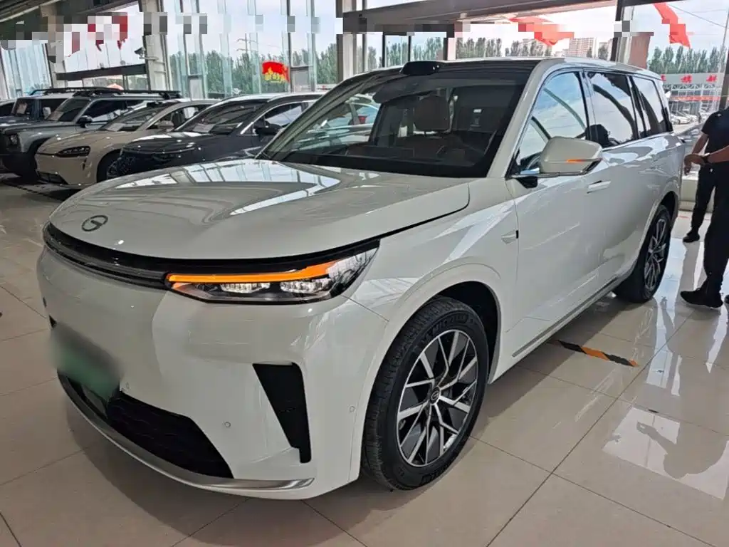 GAC Trumpchi Xiangwang S9 Qiankun UItra 6-seat