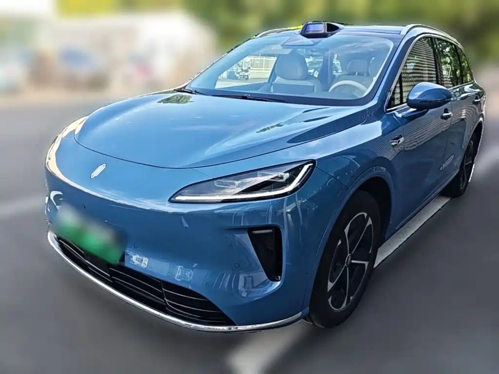 Фото 1 - Shangjie SUV