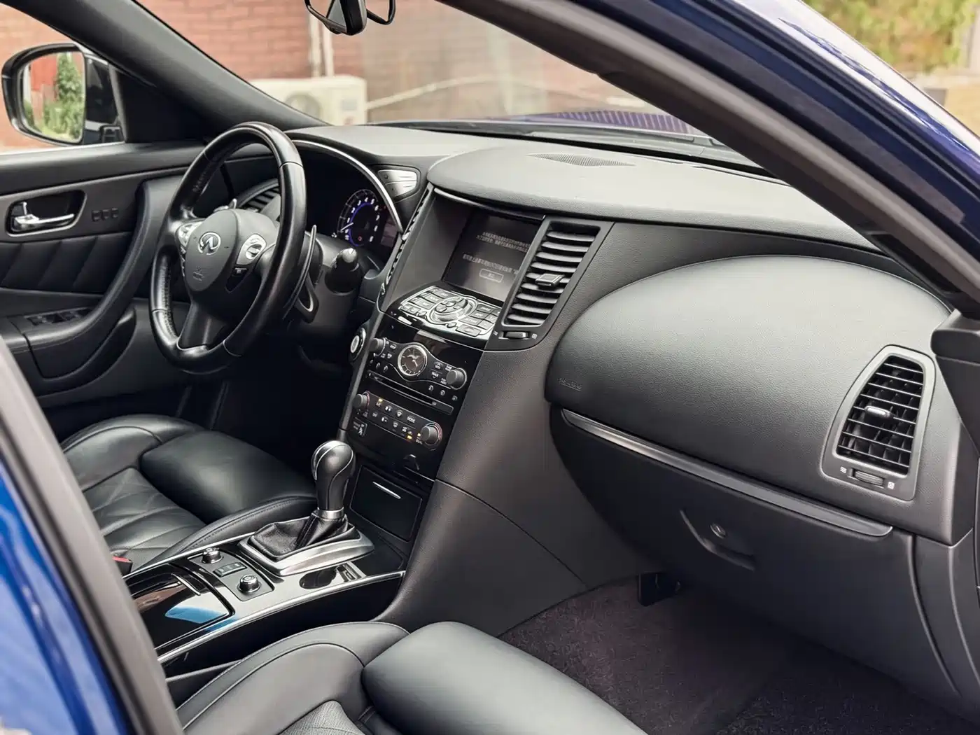 Infiniti QX70 2016 2015 Model 3.7L Shadow Edition