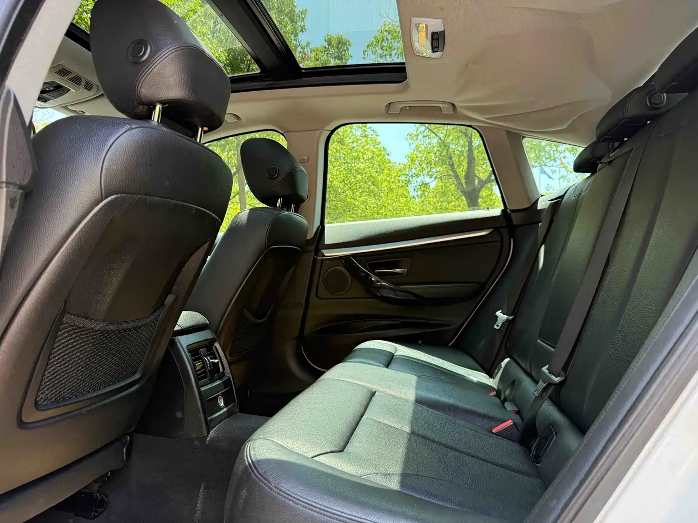 BMW 3 Series GT 2014 320i Design Package фото 11