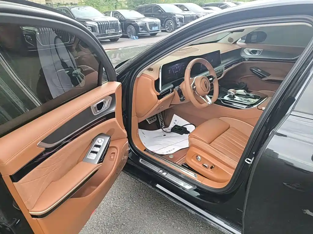 Hongqi H9 2025 2025 Facelift 2.0T 2WD Flagship Private Style Edition 5-seater